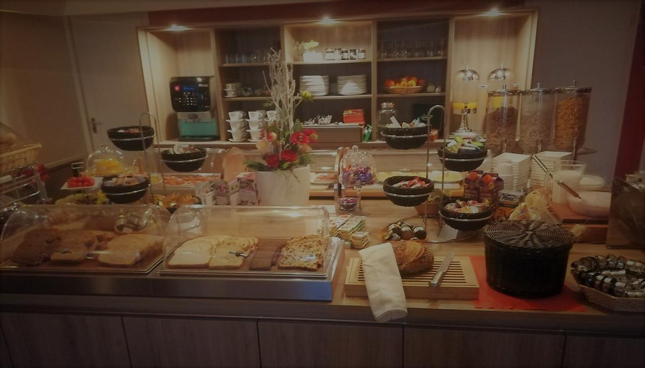 Hotel Van Dijk 캠펜 외부 사진
